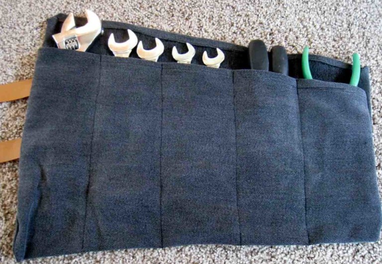 A tool roll33