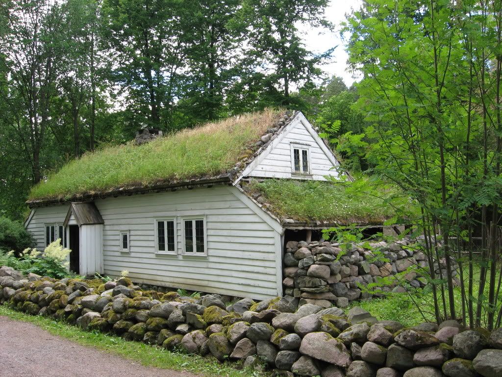 Green Roof Barn Garage1