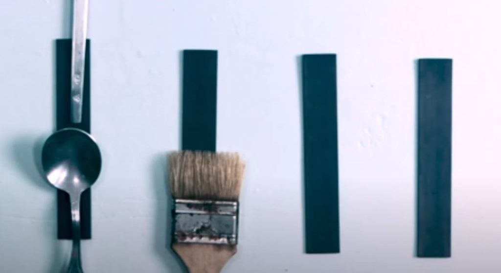 Magnetic Strips4
